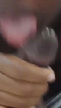 Ainsi! Mon nouveau demi-frère à grosse bite noire ne rentre pas dans ma gorge coquine, j’ai mal à la sucer profondément - mastermeat1