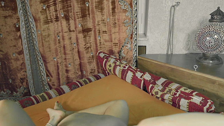 Defeated Sex Fight: Tribadism Sexfight - Lady Dee Vs Victorya Sweet