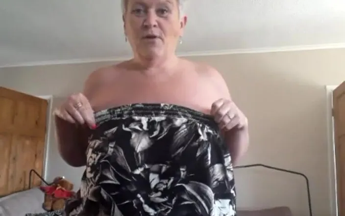 Uk Joolz: Stream Started