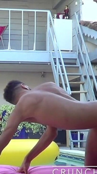 섹시한 친구들과 이 놀라운 프랑스 포르노 Amator Bareback을 즐기세요