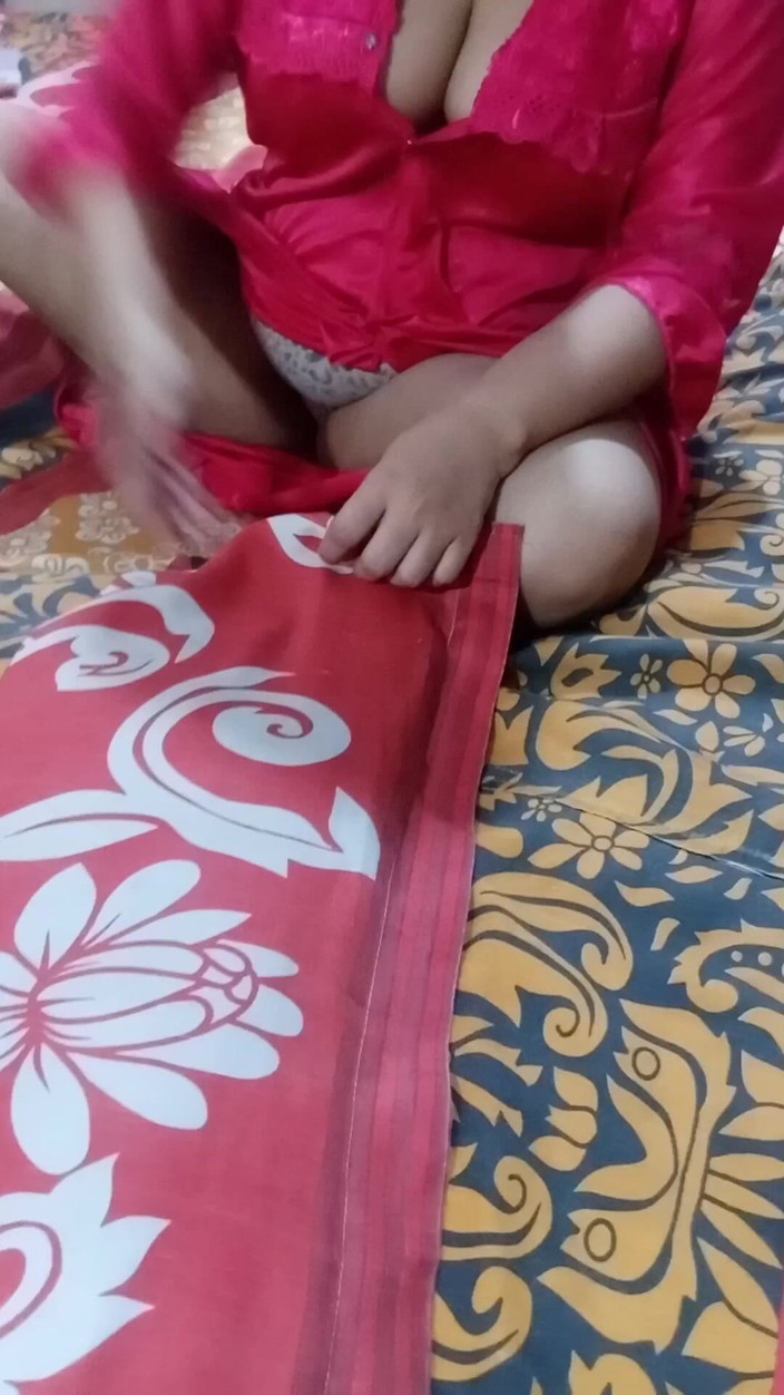 Yasmeen: Femme au foyer, femme mariée