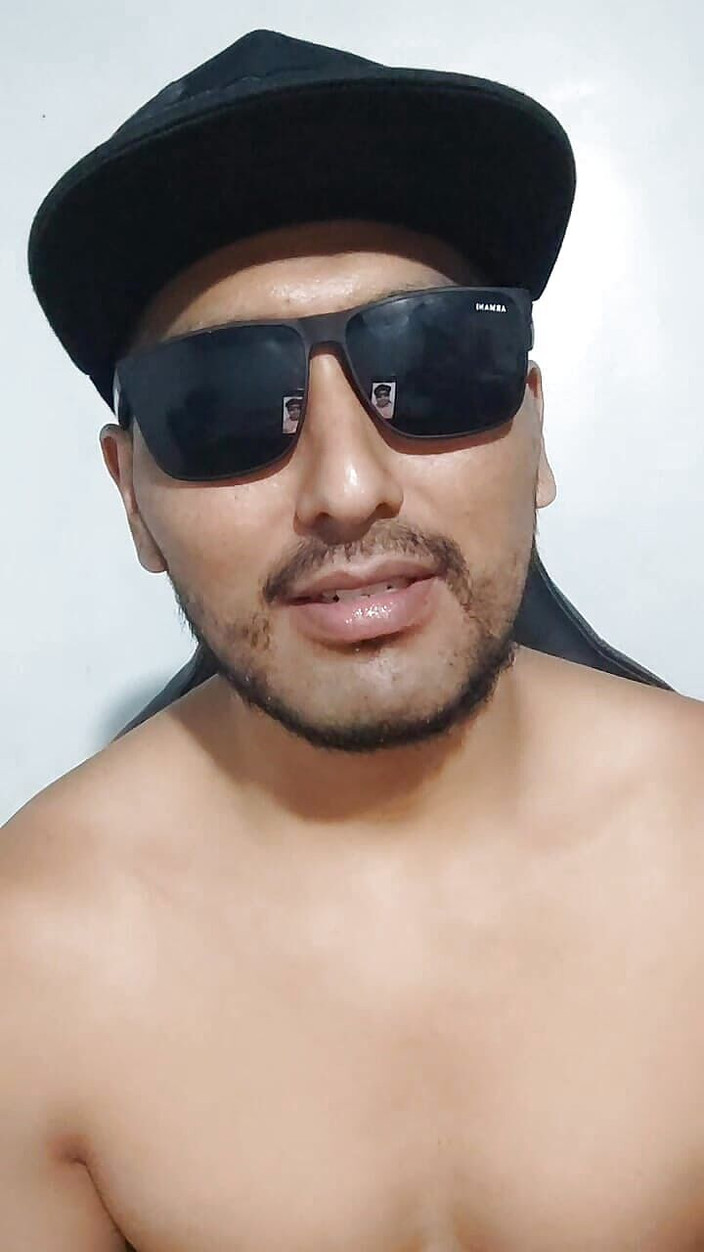 Hornyboy2058: Alpha-mann spuckt und demütigt in dein gesicht