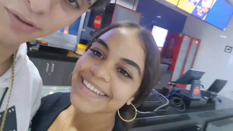 ValentinaHot10: 西班牙语博客 - 我和我的大屁股布鲁娜新娘去散步 - Blo结尾的惊喜