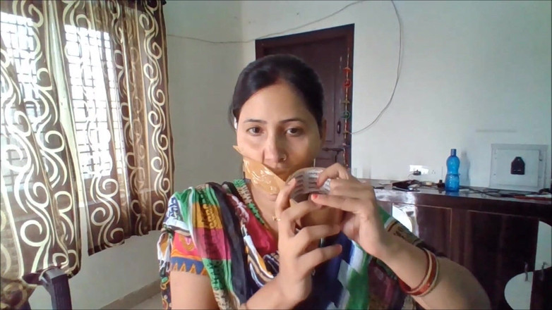 Selfgags classic: Kiraneya टेप पहली बार गला घोंट दिया!