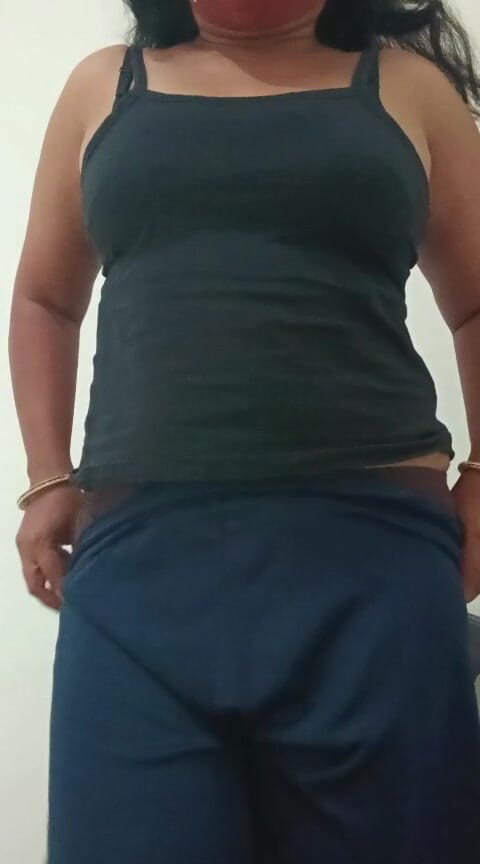 Chocopie61: Le sexe de la belle-sœur nue