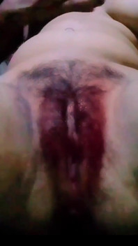 Pizda mea este atât de disperată să fie futută de o pulă încât nu pot avea orgasm nici cu un deget. Te rog să mă fută cineva. Fute-mă atât de mu