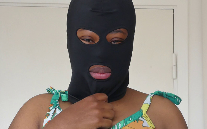 Kinky African MILF: Roztažená mojí kouzelnou hůlkou a prstenem roubík