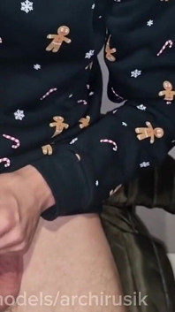 A Stranger Sucks My Dick in a Glory Hole. I Came in to Take a Piss but Got a Blowjob Until I Cum.