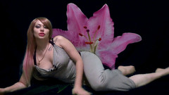 Goddess Misha Goldy: Uctívej mé dokonalé tělo, které nikdy nebude tvé