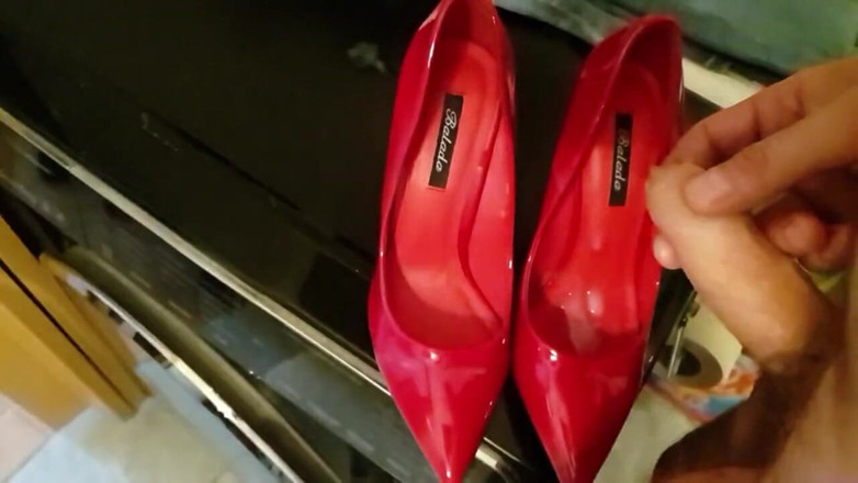 Milosbroz: Red high heel my gf cum