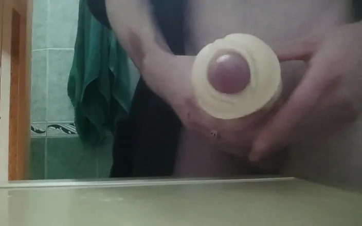qaz11: handjob on cam-207