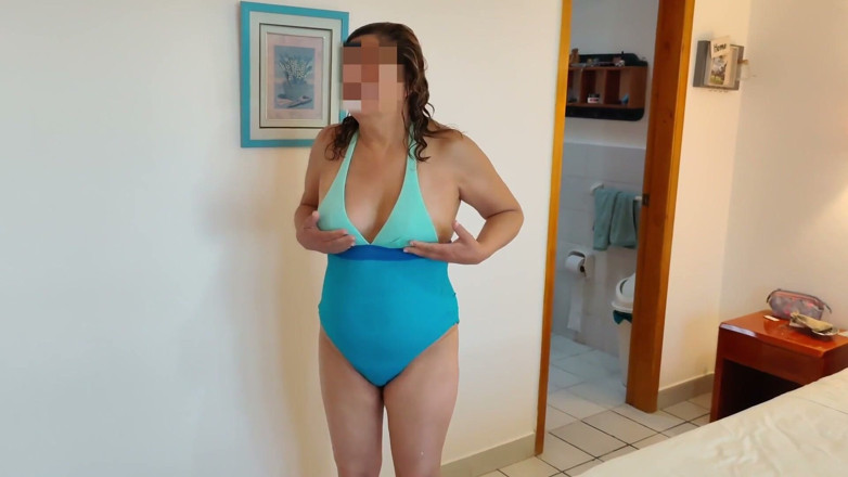 Ardientes69: Stepmom Comes Back From the Beach Super Horny and Pees...