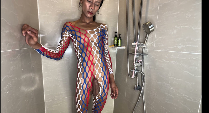 LadyboyLadyboy: Ladyboy Nancy Supercock Measured