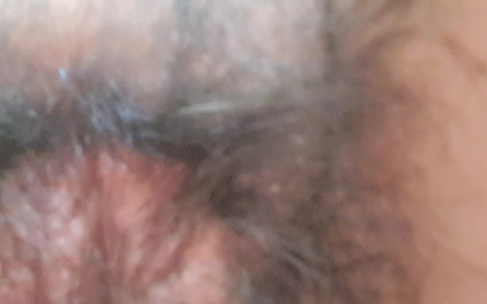 Mommy big hairy pussy: Stiefmutter weiß, wie man nach dem ficken milch aus ihrer...