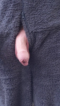 Outdoor edging close up cumming onesie wank for neighbour - Rockard Stepdaddy