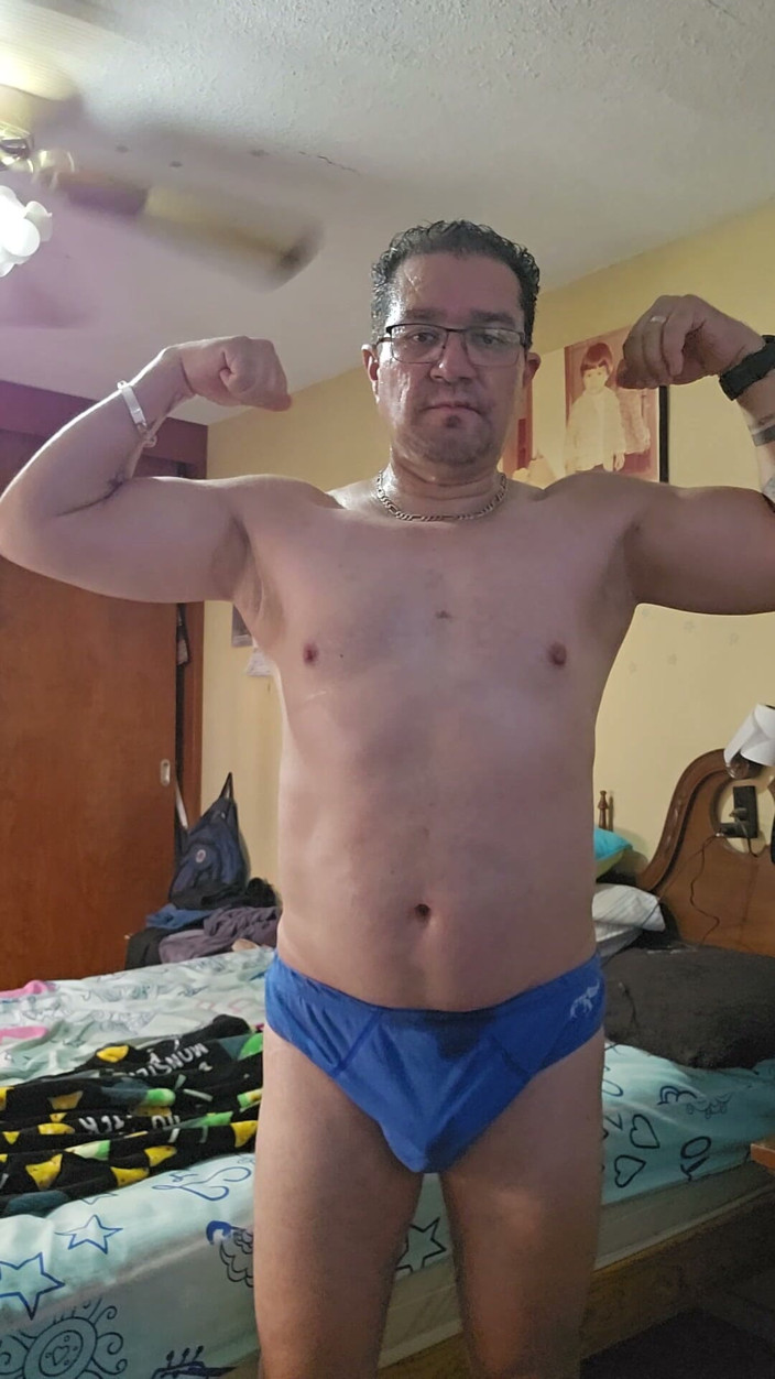 Brayan_PerDiazz: Un Poco De Ejercicio En Mi Habitación