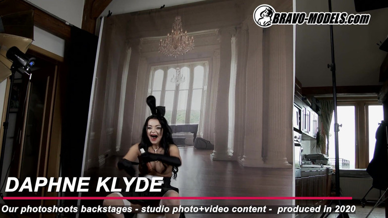 Bravo Models Media: 388-Penggambaran Backstage Daphne Klyde - Dewasa