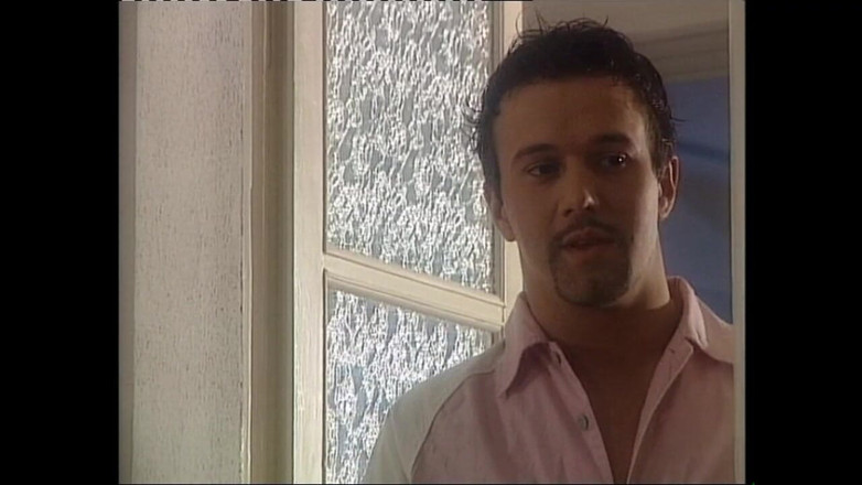 XTime Vod: Angel outside hoer binnen