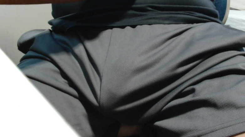 BBIG: Cash Master Huge Bulge and Precum on Webcam