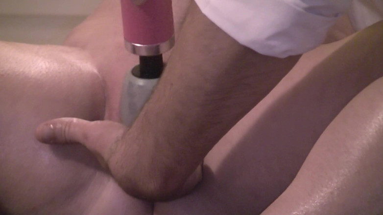 Julie Cunningham: Julie Cunningham con dedos profundos y vibrador