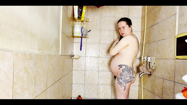 RavenHearth666VIP: Mujer embarazada realizando un lento