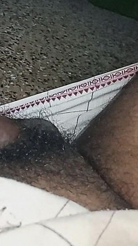 भारतीय लड़के की पत्नी ऑफिस में गांड चुदाई और चुंबन
