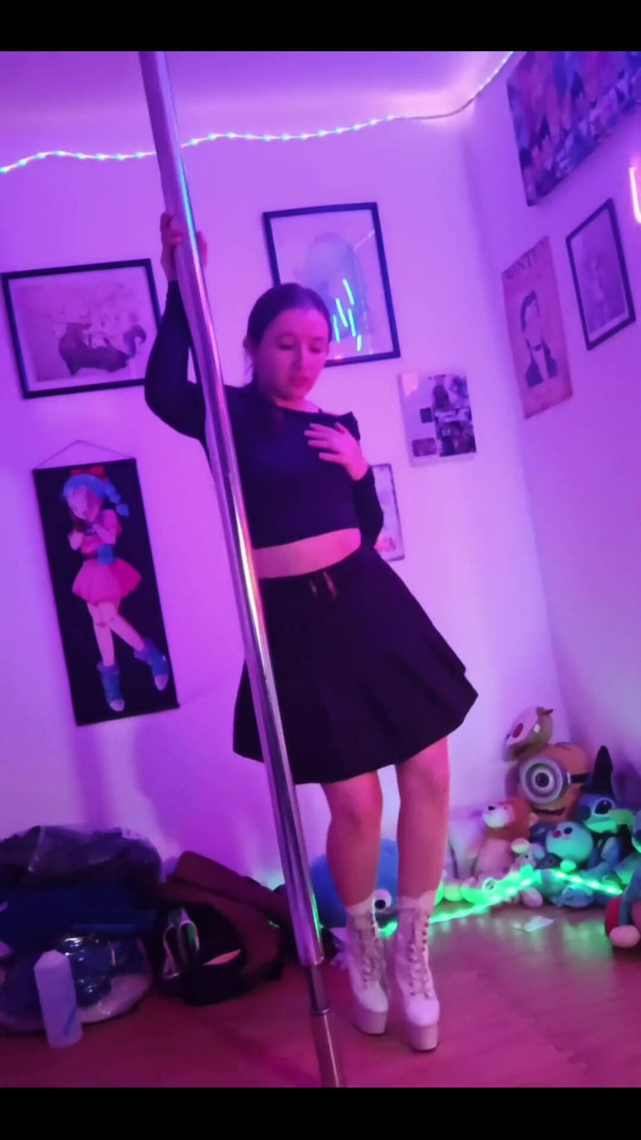Candy Camille: Birçoğunun hiç görmediği bazı eski videoları yeniden yükledim...