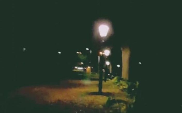 Slutboyben: Slutboyben cam4 німфоманка, камшот на худі джинси на публіці