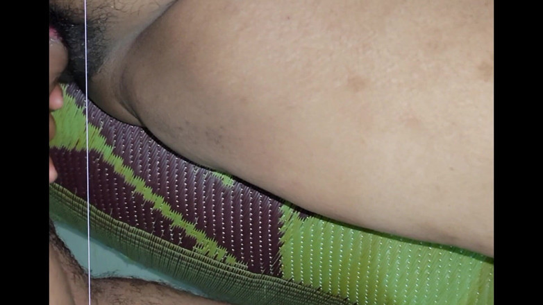 Bhabi8068: Леді персонал дав босу шанс трахнути її.