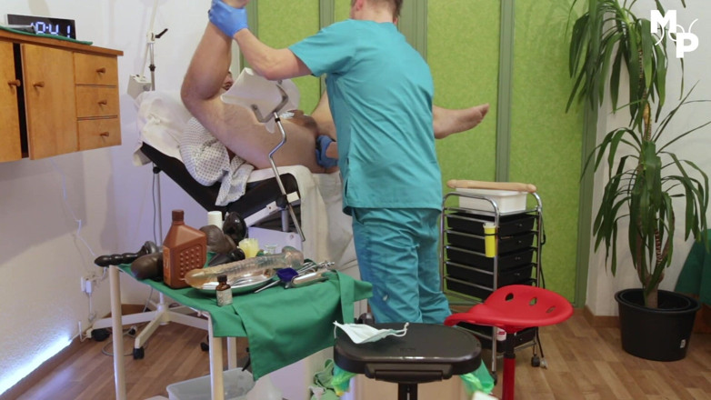 Marcus Pollack Gay: Kinky doctor stuffes ass with his hands and silicone toys