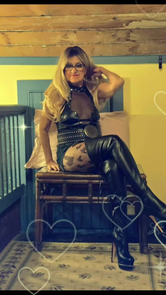 New Photo Shoot Yesterday (Mommy Dearest)
