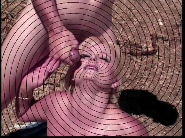 I want your Big Big Boobs: Pelacur pirang semok melakukan seks di luar ruangan