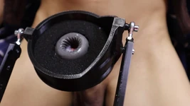 ¡Probando una nueva máquina de bdsm para masturbación dura y orgasmos intensos!