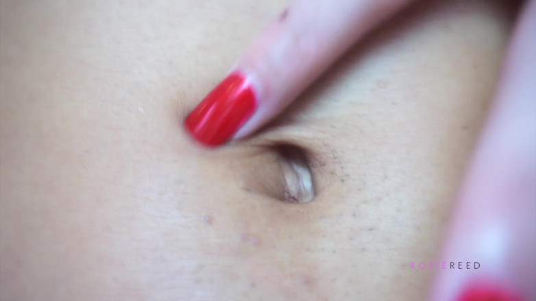 Rosie Reed: 30 Days of Bikinis: Day 10 Sexy Bellybutton in a Bikini
