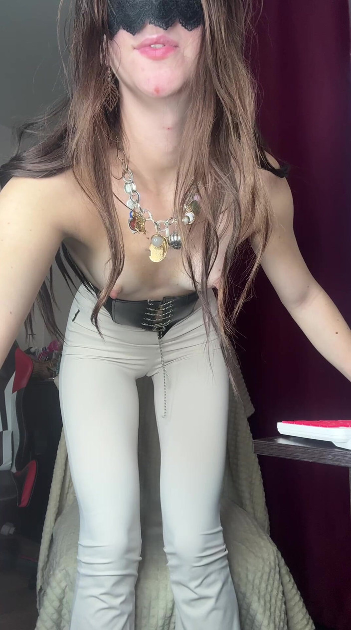Skinny_lady69: Not Holding Back Feelings -a Moment of Ecstasy