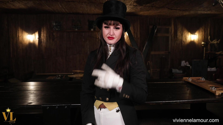 Vivienne l'Amour: Vivienne L'amour - дивний вершник