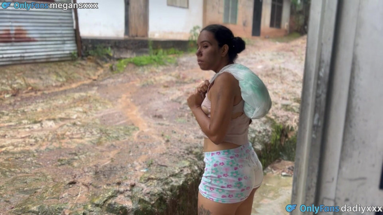 MeGanSxx: Jag hämtar den från gatan och han tar den till...