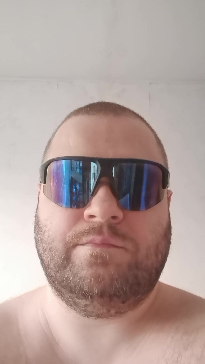 _Nathan_Chester_: ネイサン・チェスター