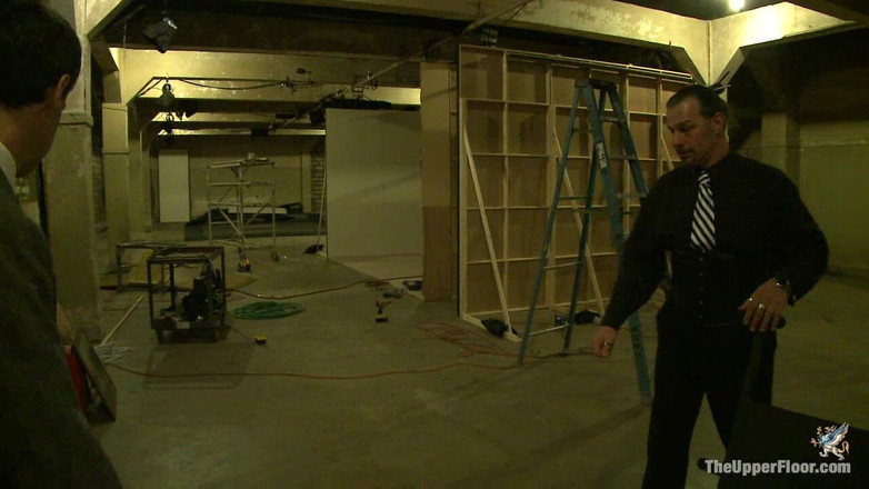 The Upper Floor by Kink: Servisní relace: Prohlídka zbrojnice, část 2