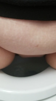 Close up Pussy Taking a Piss