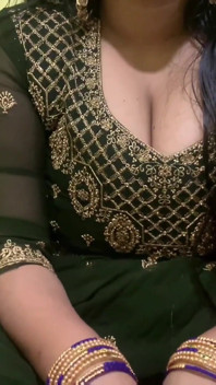 Indianca Rashmika Sexy și soția sexy vrea să se joace cu pula îi place muia și să fie futută