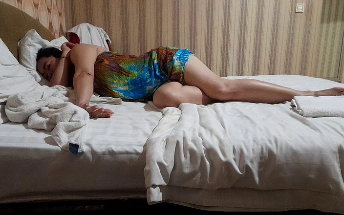 House wife: Lucky Black Guy Fuck Woman Widow Creampie so Hard