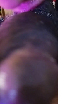 Tante desi mengisap foreplay ayah tirinya yang panas puting kecil sedikit foreplay memeknya