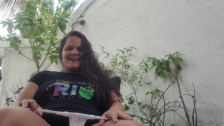 Paty Bumbum: Elle aime la bite noire