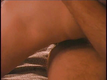 Boy Zone: Awek kembar berimpian tentang mengongkek crushnya