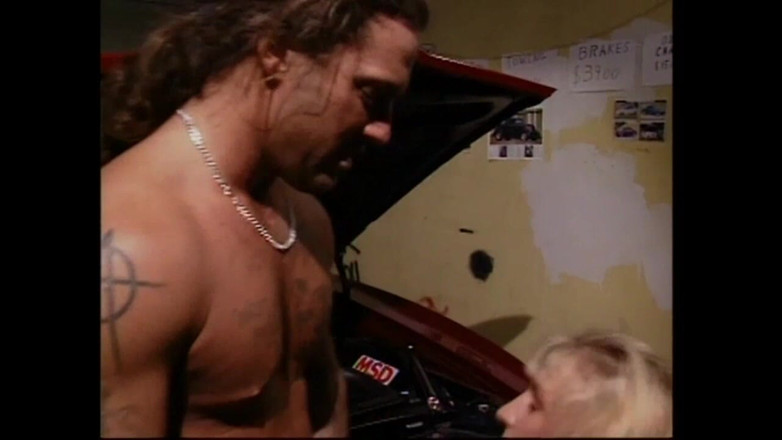 Vintage megastore: 车库里的秘密性爱