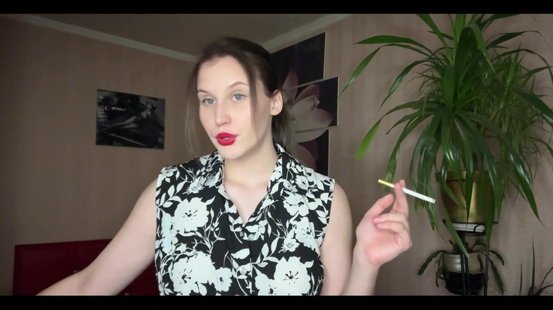 MertyXXX: Ragazza teenager che fuma