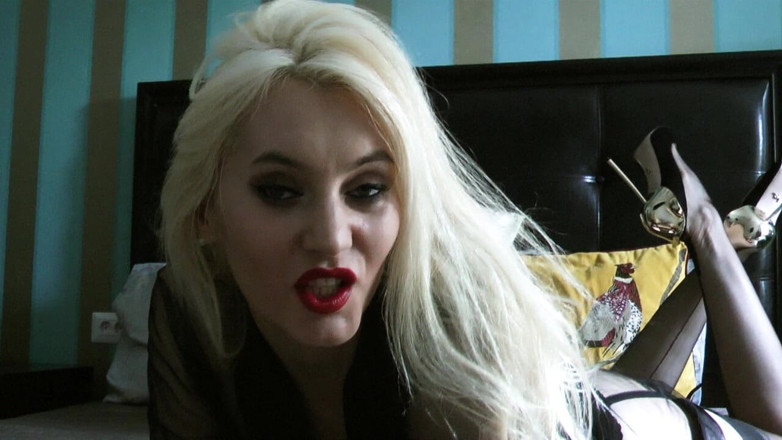 Goddess Celine: Strumpf-fetisch-dominanz