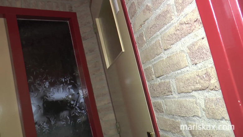 Mariska x: Threesome in the Public Toilets with Mariska and Sonja World
