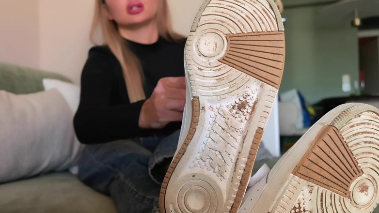 Goddess Lena: Socks Domination